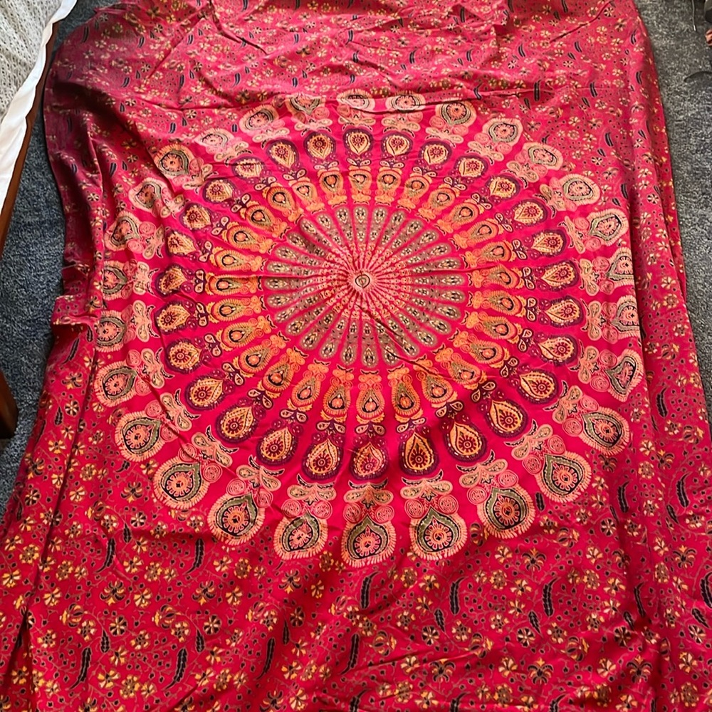 Urban Outfitters Medallion Twin XL Duvet